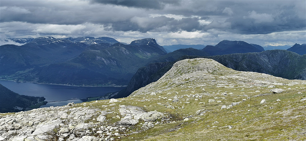 Ned mot Grovanipa