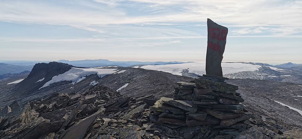 Ifrå Bukkenibba 1520 moh Bremanger mot Bukkenibba 1503 moh Bremanger 