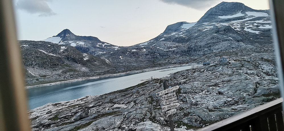 Ifrå Veltdalshytta 1180