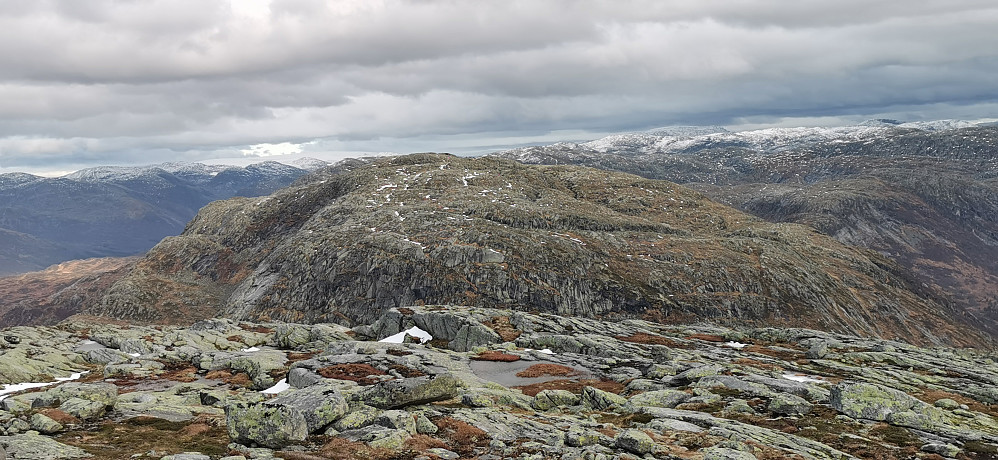 Mot Pernova 1210