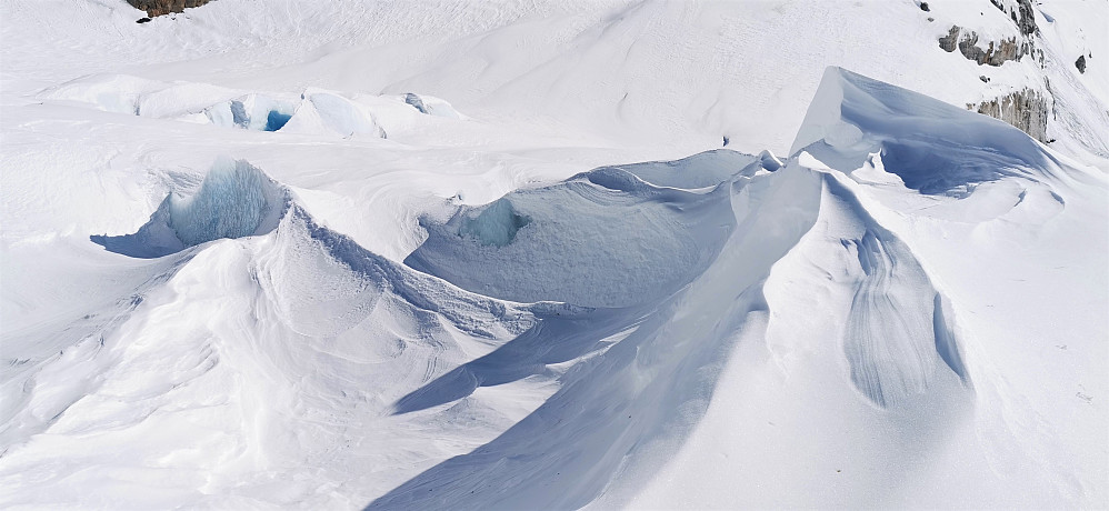 Det er alltid fascinerende å kike på isbreen sine formasjoner!