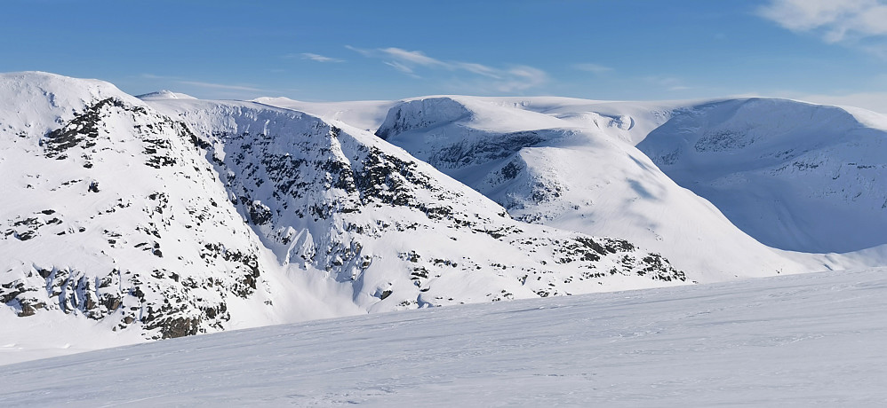 Ifrå Snønipa mot Kvannefjellet og Hanekammen 
