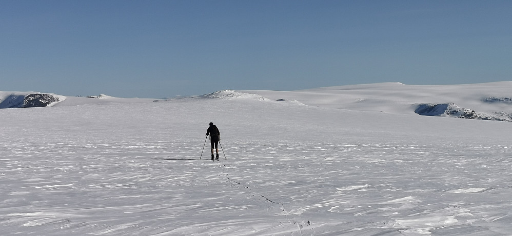 Ifrå punkt 1736 Myklebustbreen mot fast fjellpunkt 1739 Myklebustbreen