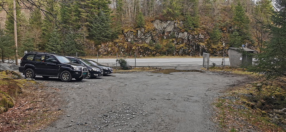 Romsleg parkering ved Vassberget og Kvamsfjellet