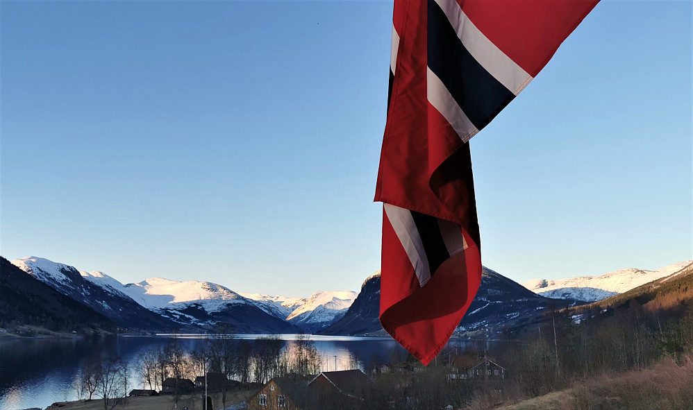 Reiste ifrå Jølster og Sanddalen i eit legendarisk hærleg ver! 