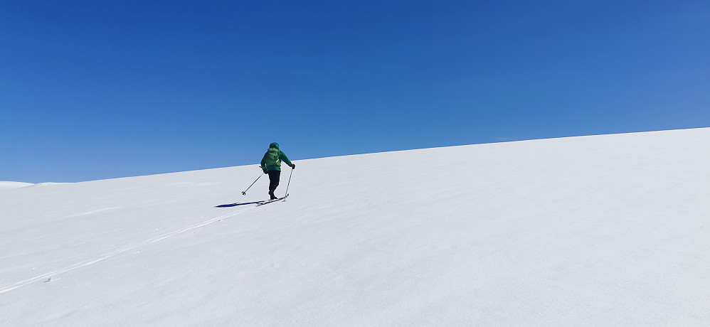 Eit sprekt turfølge! Håper eg ivaretek den naturgleda, livskondisen og viljen om like eit titalls år :)