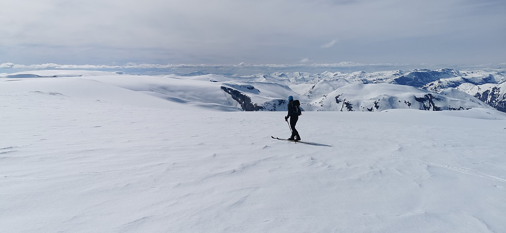 Fint å luffe avgårde i dette riket! Denne dagen var ein av dei finaste i natur, turfølge og historie for min del!