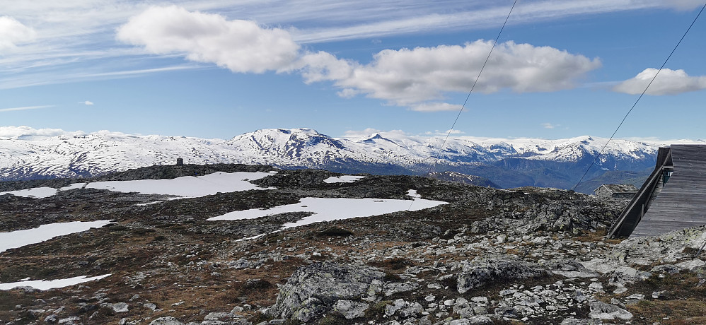 Stille og varmt på toppen av Molden