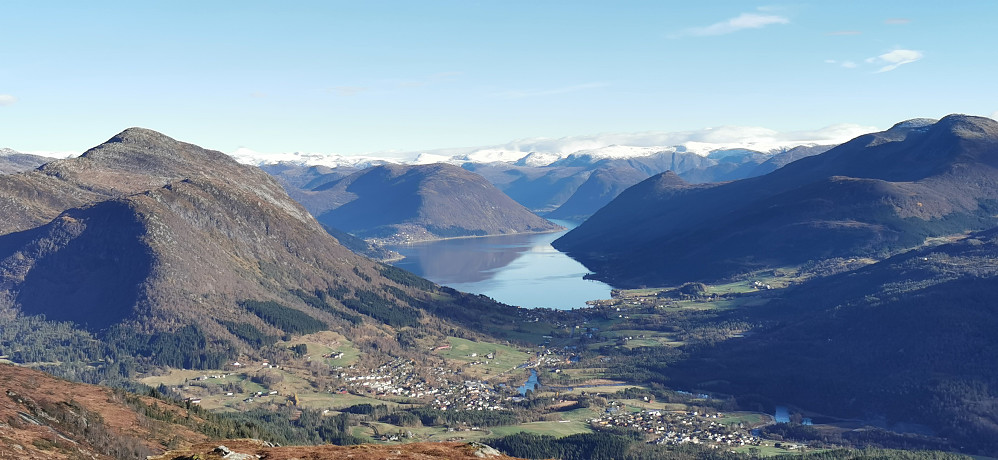 Fint på toppen av Eikåsnipa før vidare tur til Sognefjorden 