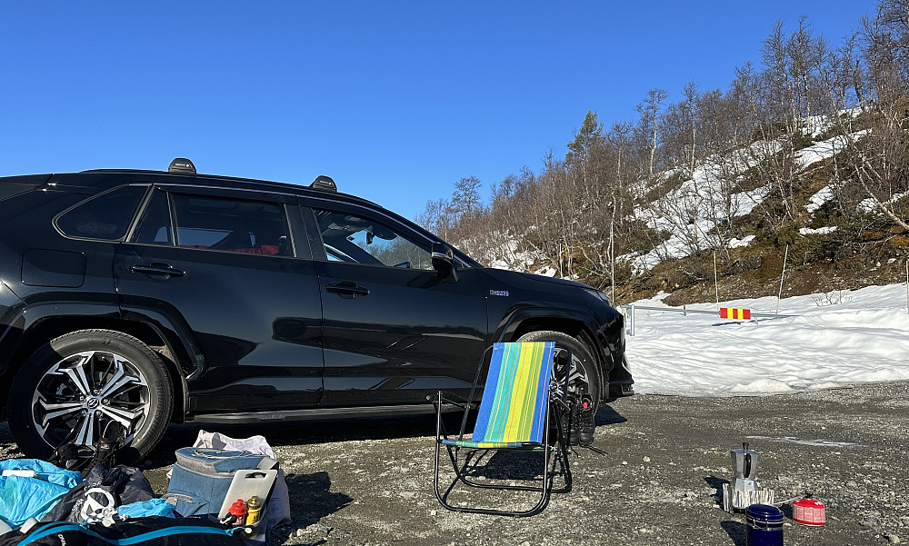 Men, det er også hærleg fint å campe, bli kjent  med ny turbil/bruksbil & nye fine topper i strålande ver :) 