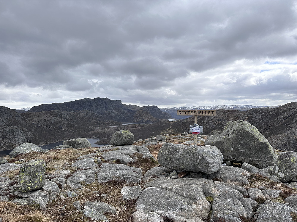  Turen gjekk naturleg over Grytefjellet på returen ifrå Bynuten