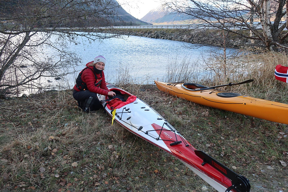Kjøsnesfjorden og Kjøsnesbrua