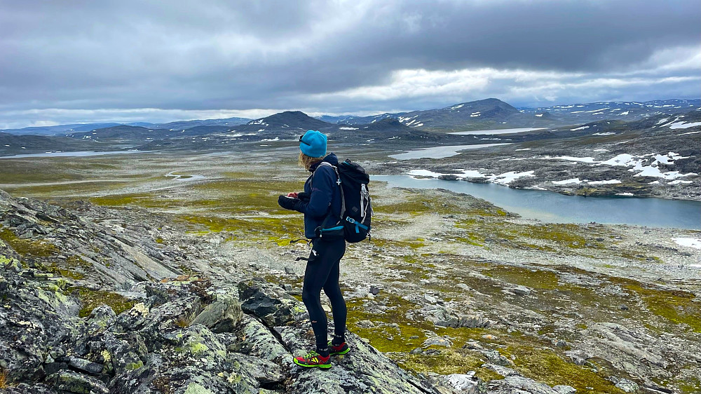 Store områder med nydelig slettelandskap som har bærer preg av å ha vore eit fantastisk reinsdyrområde! Tilbakeblikk mot grensefjella som nyleg er besøkt i Lærdal