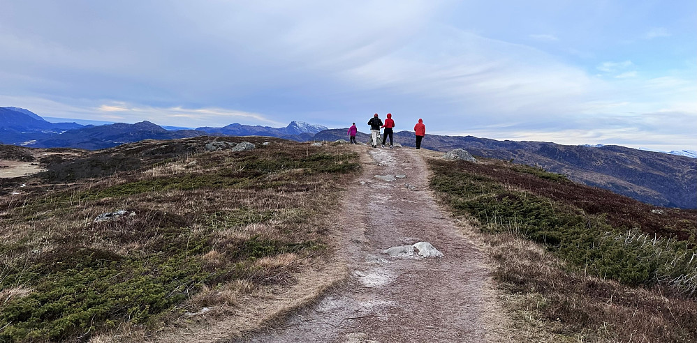Turstien har forandra seg sidan min første tur til denne toppen! 