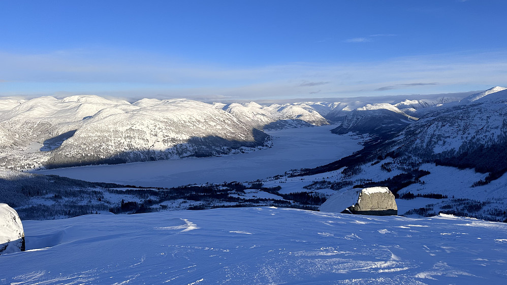 Eit islagt Jølstravatn! 