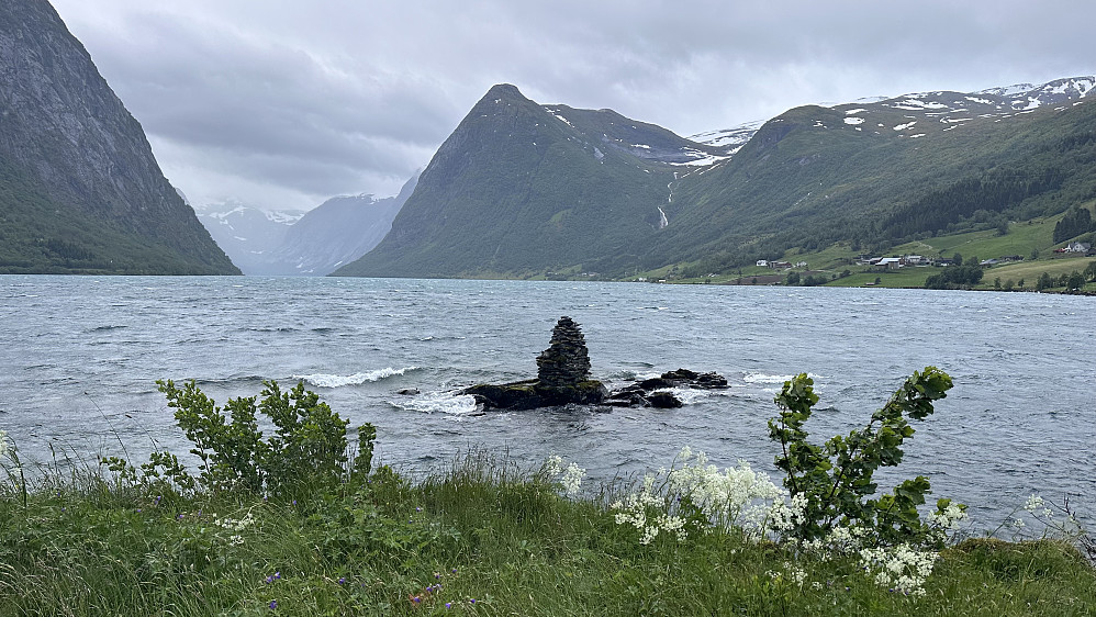 Ved Kjøsnesfjorden