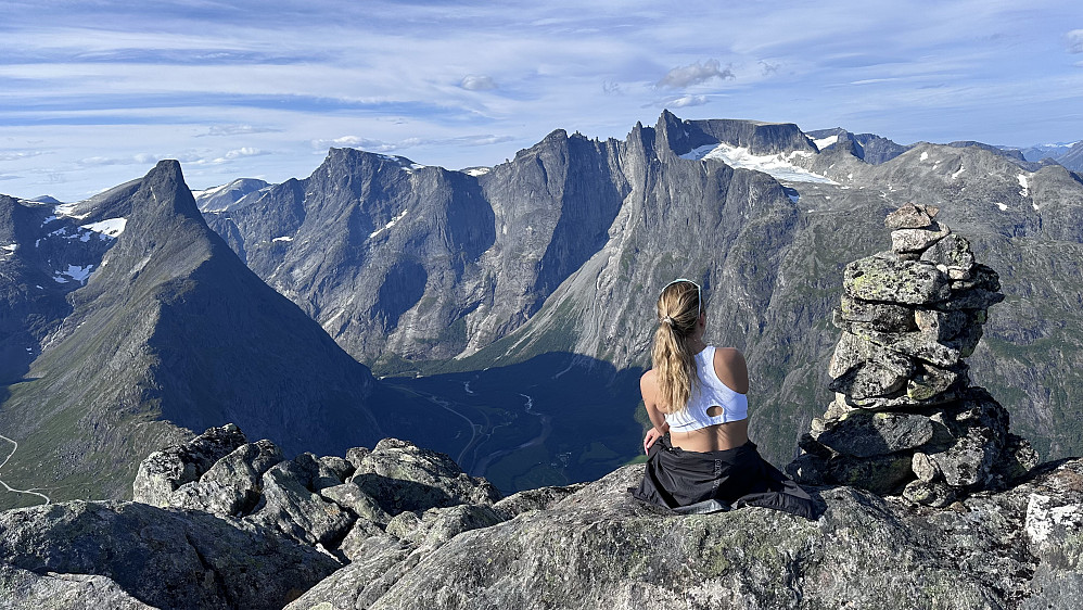 Nydelig stille med mektig natur!
