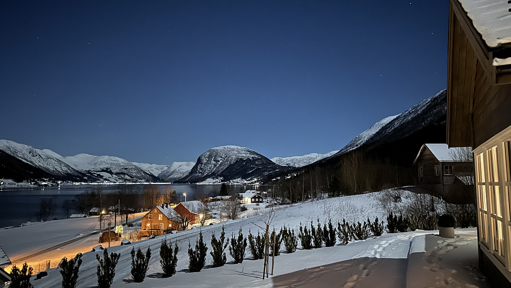 Nydelig kveld i Sanddalen etter jobb og tur på Eikås. 