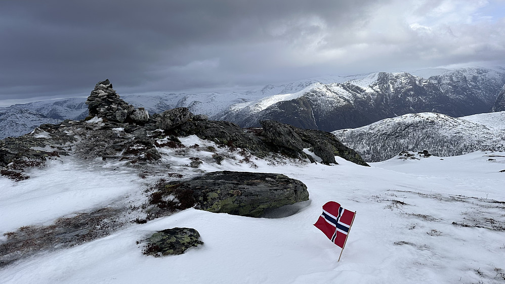 Flaggmarkering for Kong Olav sin bursdag