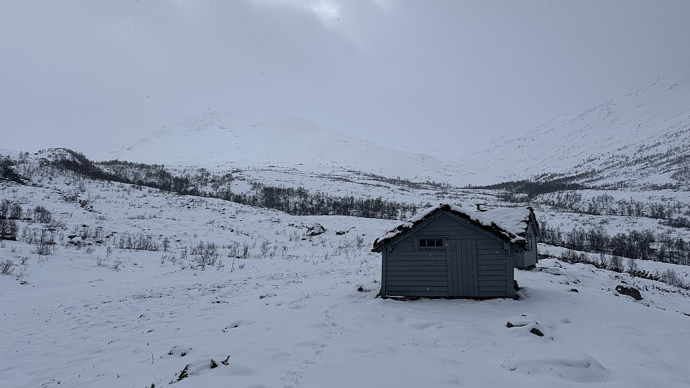 Ein stille stad på Bjørndalsstøylen :) Flotte Isvassnipa 1437 moh ligg i skodda rett bakom støylane.