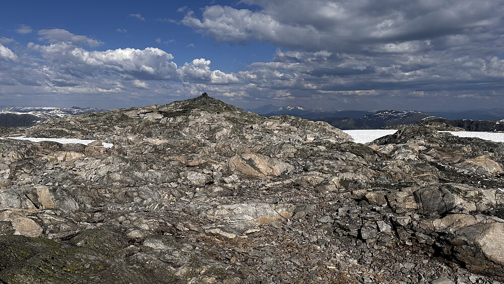 Mot høgaste punkt av Eldedalsbreen
