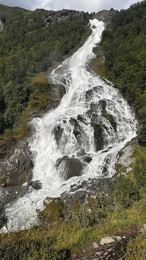 Tverrelvfossen er eit kapittel for seg! 