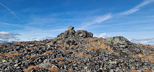 Varde på nordsiden av "Sikkisdalsmassivet", nå over 1700 moh