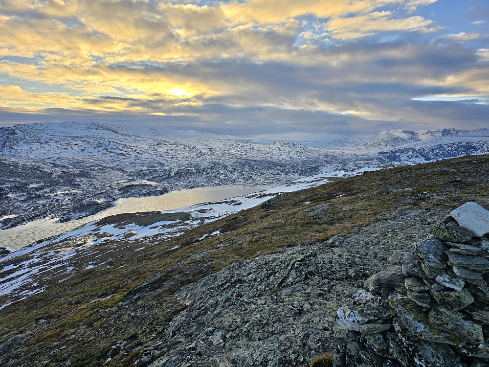 Besstrond-Rundhøe mot Flya