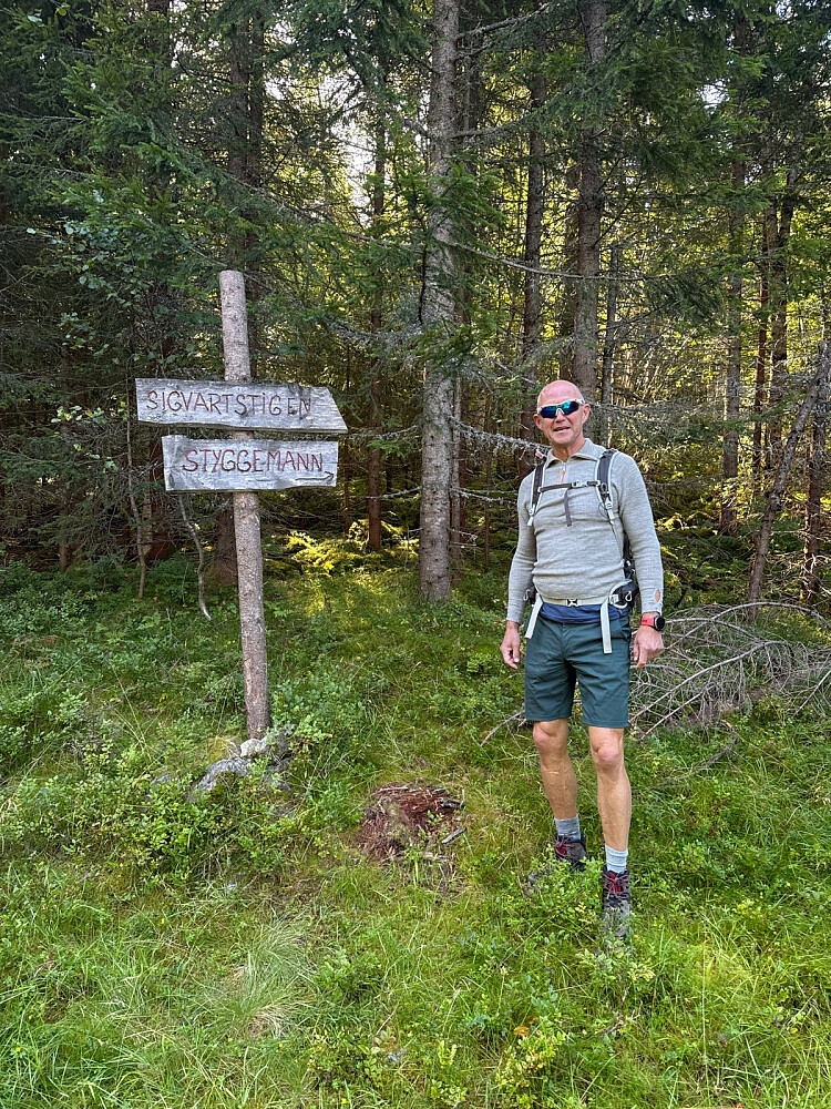 Nydeleg lita perle opp Sigvartstigen 