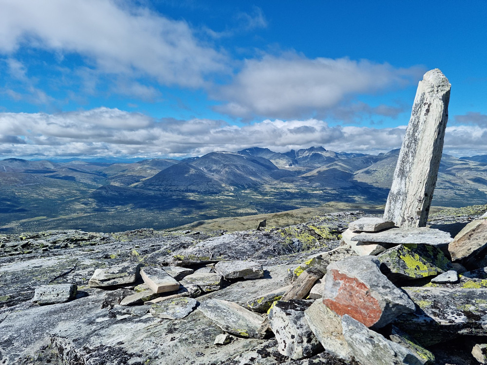 Flott utsikt over Rondane fra fortoppen