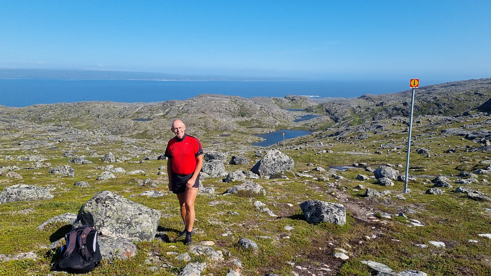 Kristen vei ned skuterløypa tilbake til bilen