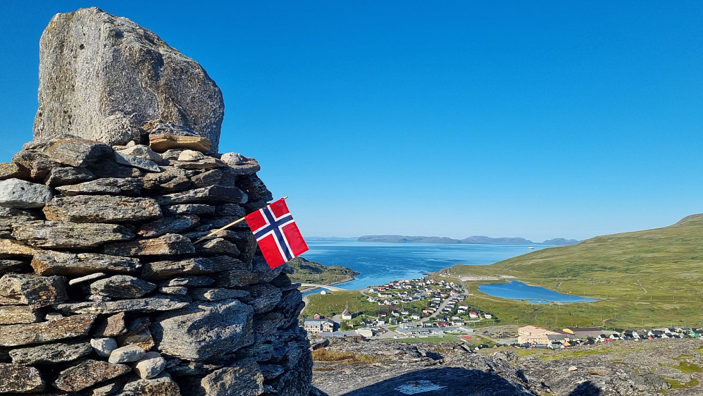 Varden med flagget vårt