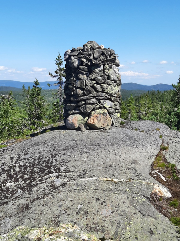 Flott varde på toppen.