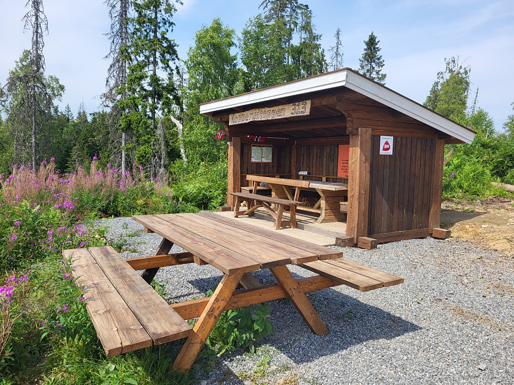 Gapahuken på toppen.