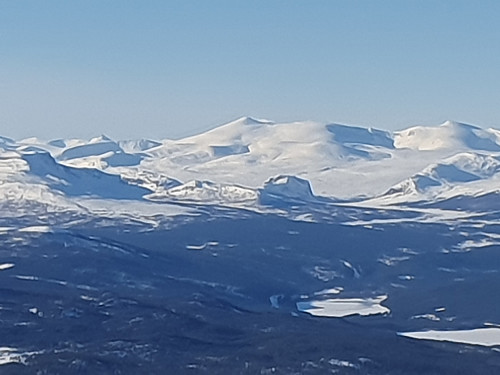 Nautgardstind, Stornubben