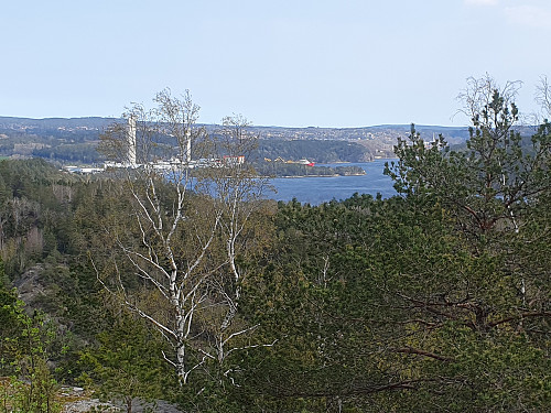 Hjelmkollen, mot Halden