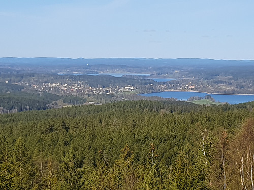 Fra Grötklätten mot Åmotsfors. Silhuetten er delvis norsk/Finnskogsk.