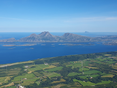 Dønna med Mann. Strandflate premium på Alsten