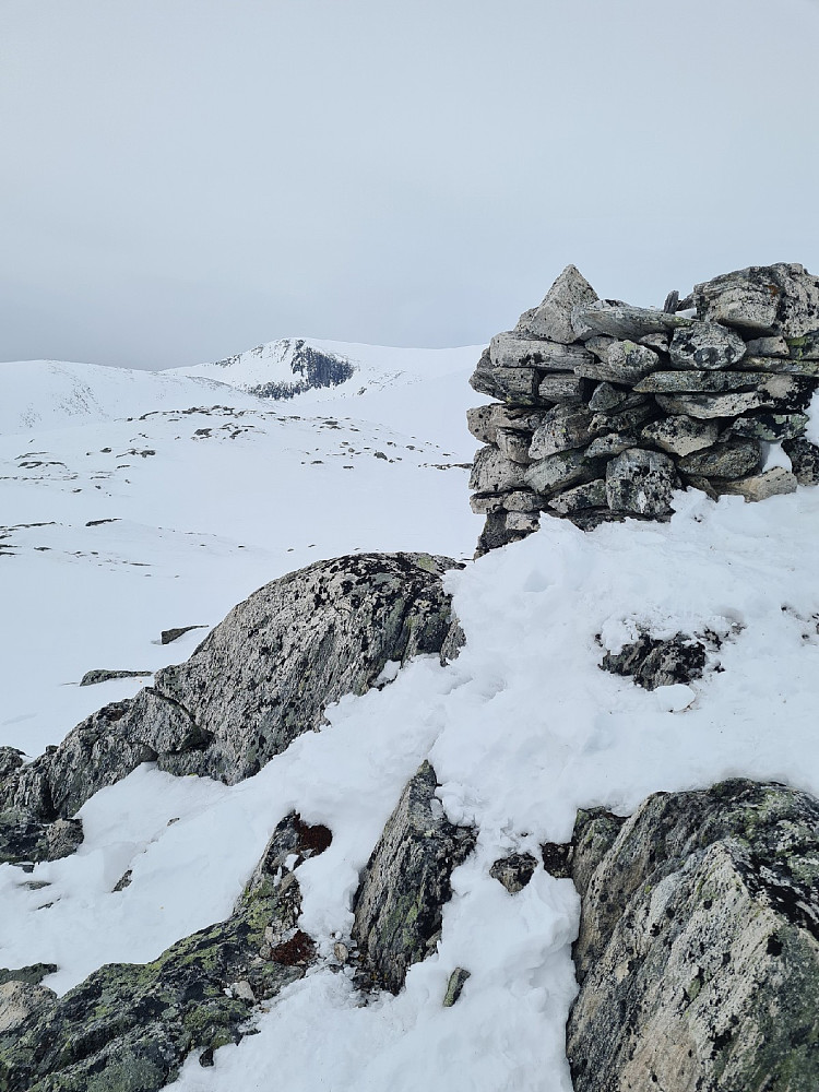 Toppen av Storhaugen, utsikt mot Svorundfjellet