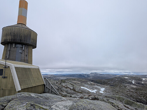 Fra toppen, utsikt nordvest mot Kvitanosi