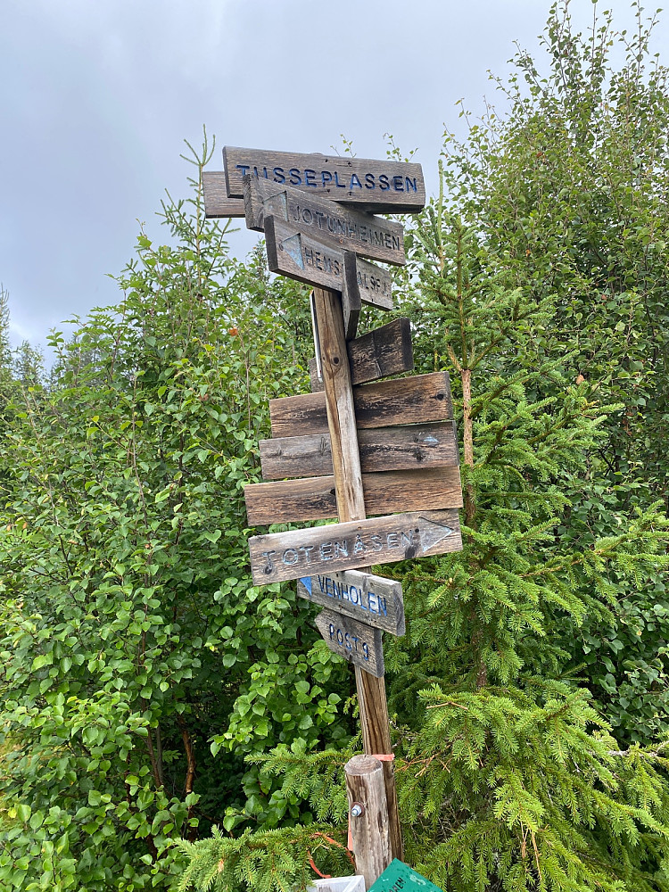 Skilt ved Tusseplassen