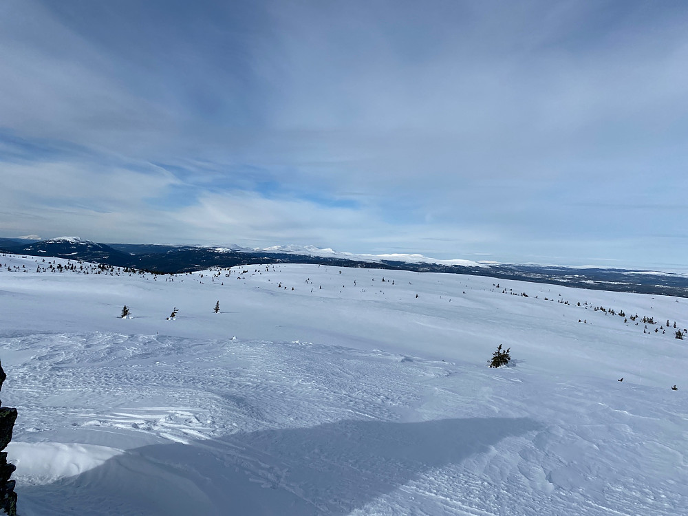 Nordover synes et markante Sølenmassivet godt fra Gråfjellet. Fantastisk 360 grader panorama utsikt herfra.