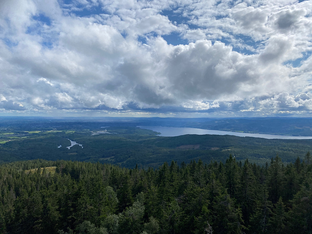 Mot Hurdalsjøen