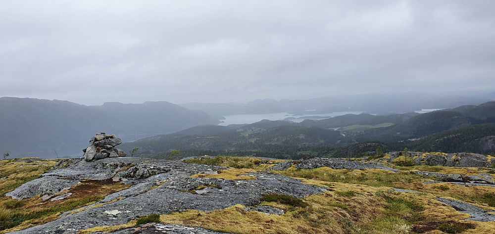 Flott utsikt ut fjorden