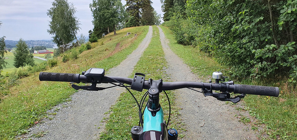 Startet opp på flott grusvei