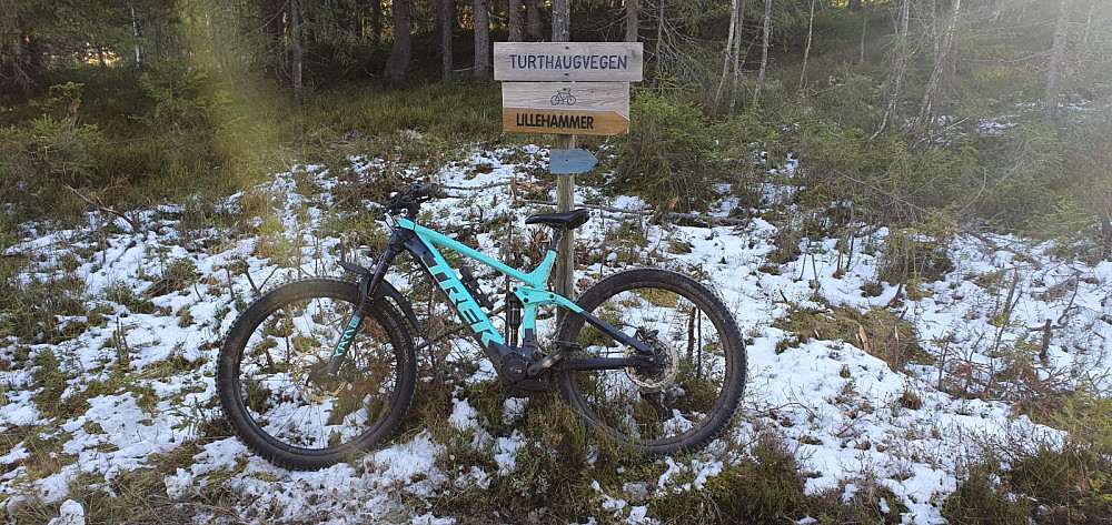 Det ble en liten pause der stien til Hafjell tar av
