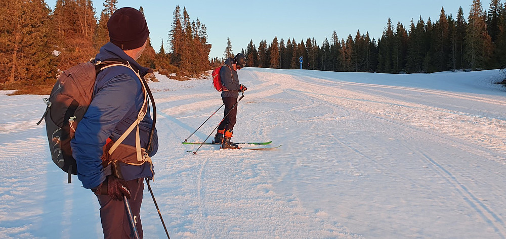 Venter på damene