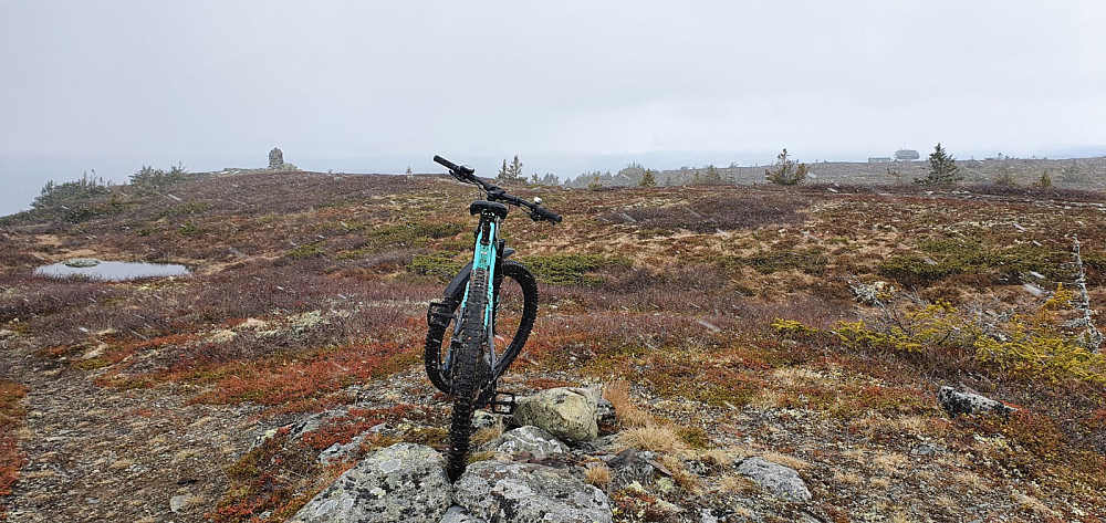 Og på Hafjell var jeg midt i snøværet. Heldigvis hadde jeg med meg en skalljakke, så det gikk greit
