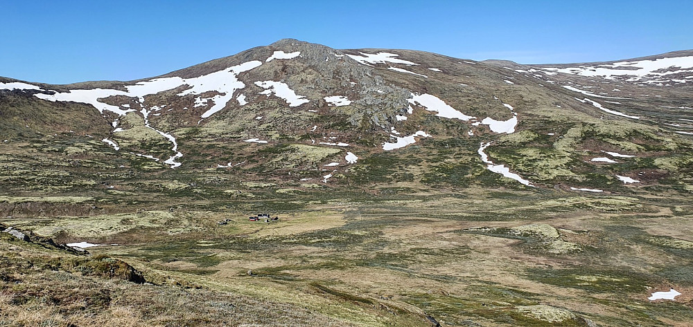 Litt oppe i fjellsia og mot Gløtsætra