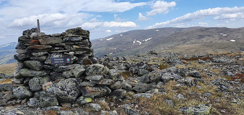 Toppvarden med Høg-Gia i bakgrunnen